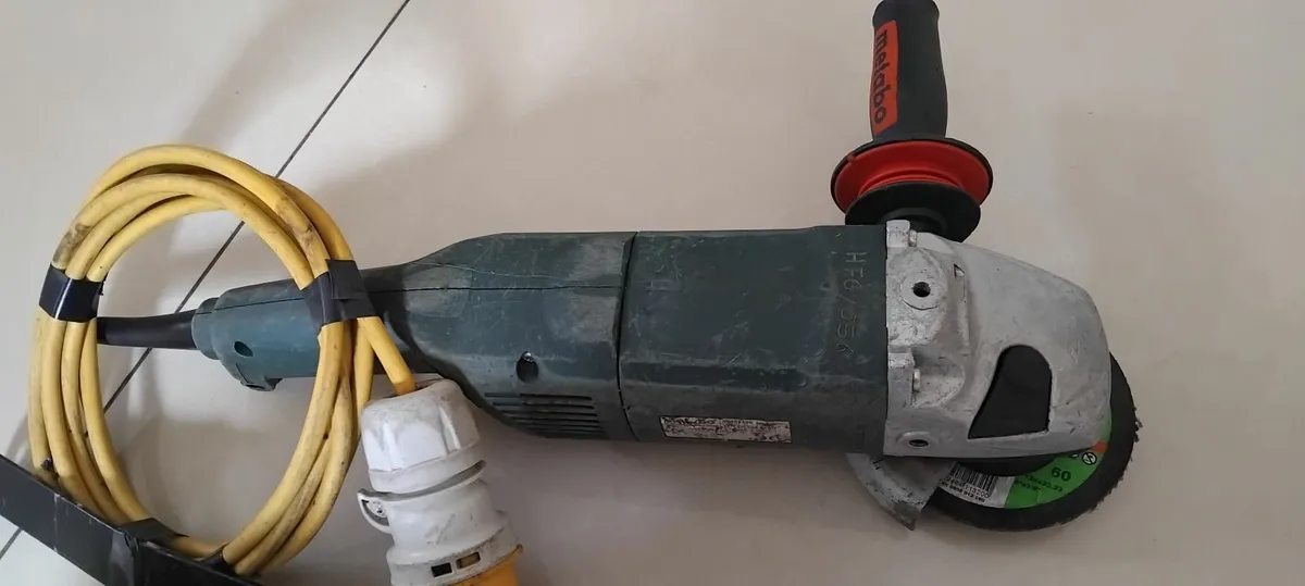 Metabo WA 14-125 Ergo 125mm Grinder 110v - Image 2