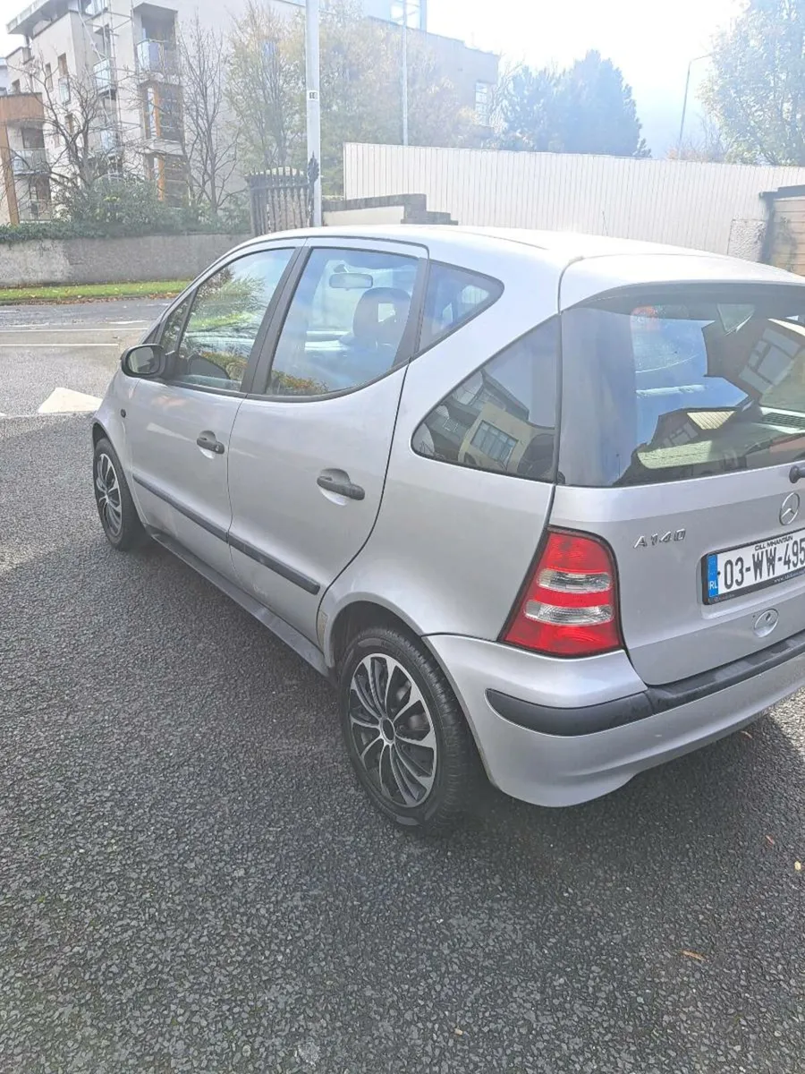 !! 1 OWNER AUTOMATIC VERY LOW MILES !! - Image 4