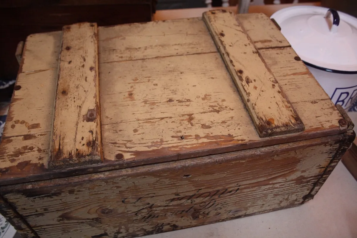 Antique Wooden Crate - Image 3