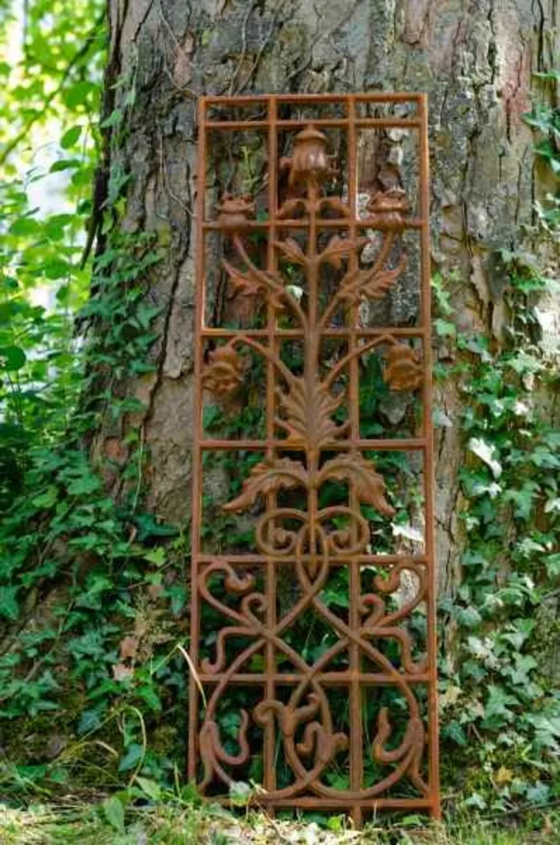 Cast Iron Decorative Grille - Image 4