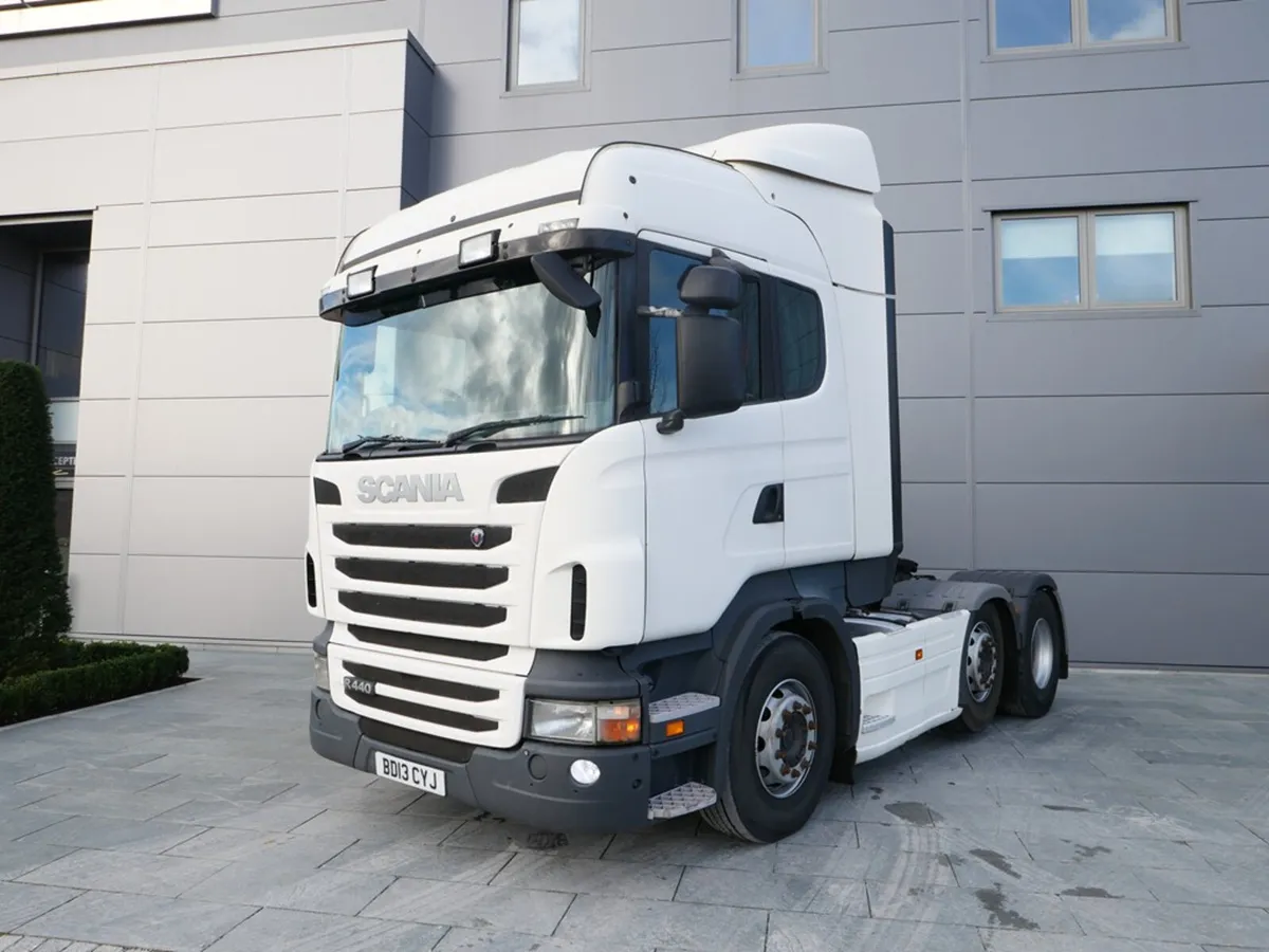 Scania R440 Highline 6x2 Midlift 2pd Auto gearbox - Image 3