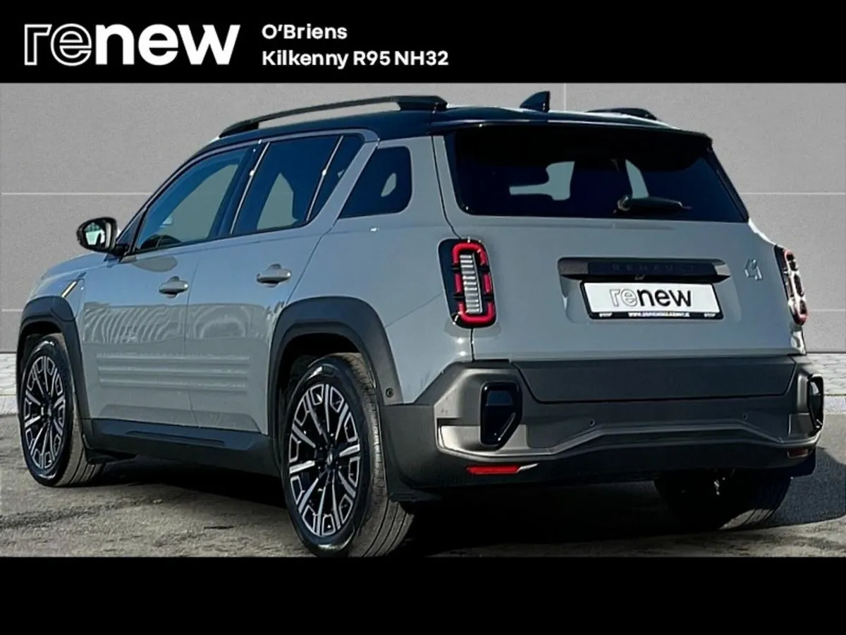 Renault 4 E-TECH ICONIC 52 KW AUTO 5DR *DEMO MODEL - Image 3