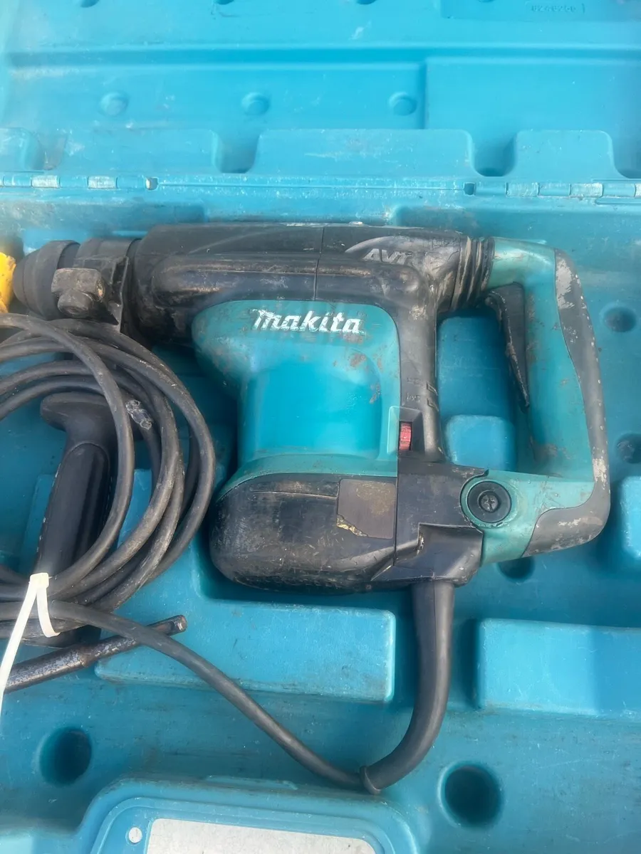 Rotary hammer drill Makita HR2310C - Image 2