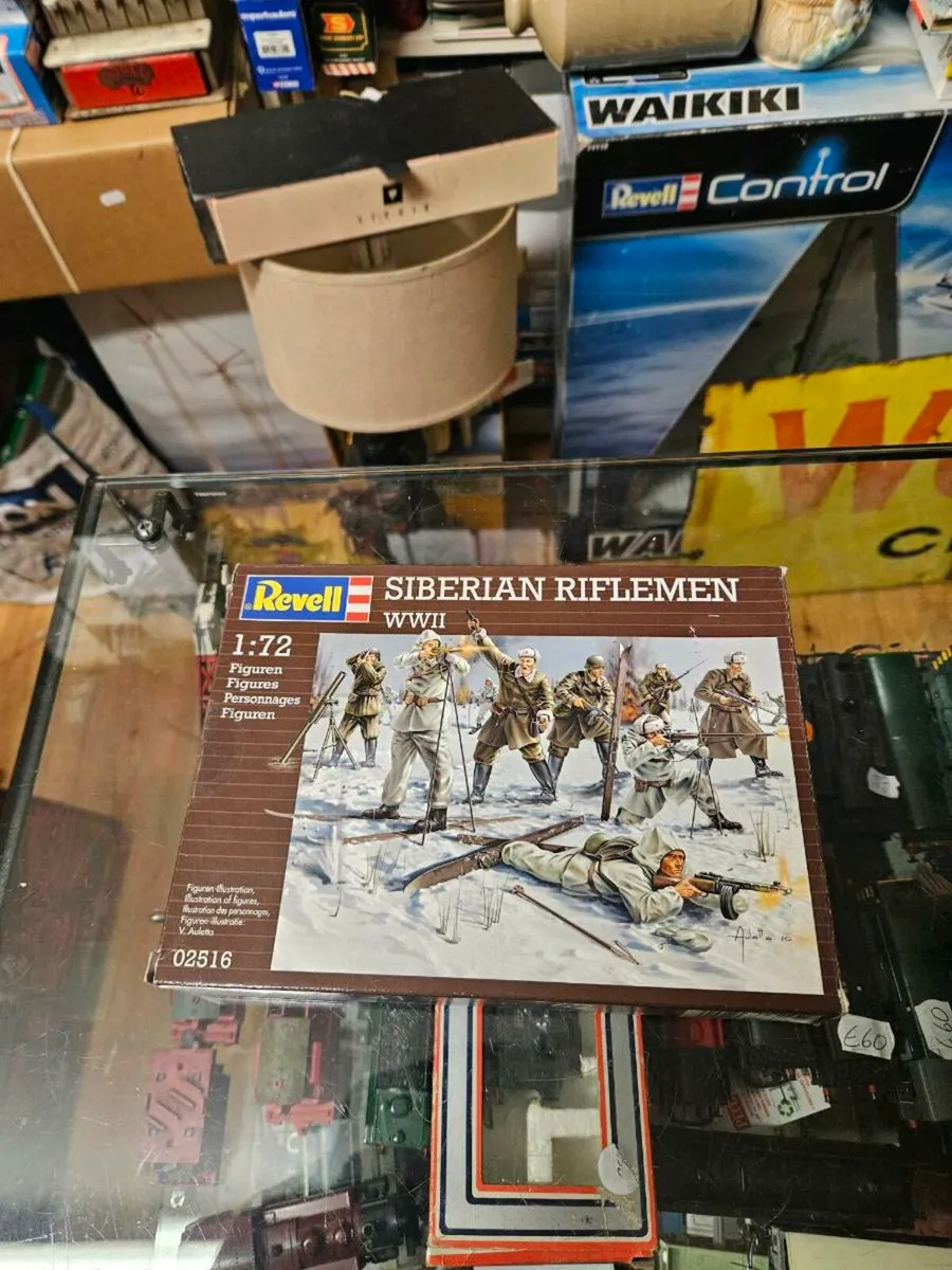 Airfix Revell Russian Siberian Riflemen