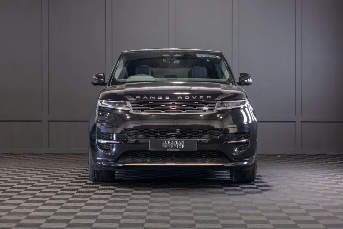 2024 Range Rover Sport P460e Dynamic SE - Image 2