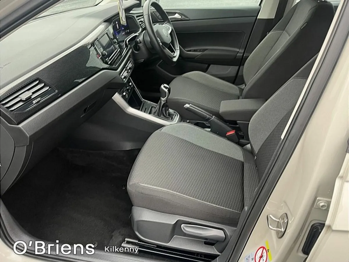 Volkswagen Polo LIFE 1.0 TSI 95 BHP 5DR *1 OWNER - - Image 4