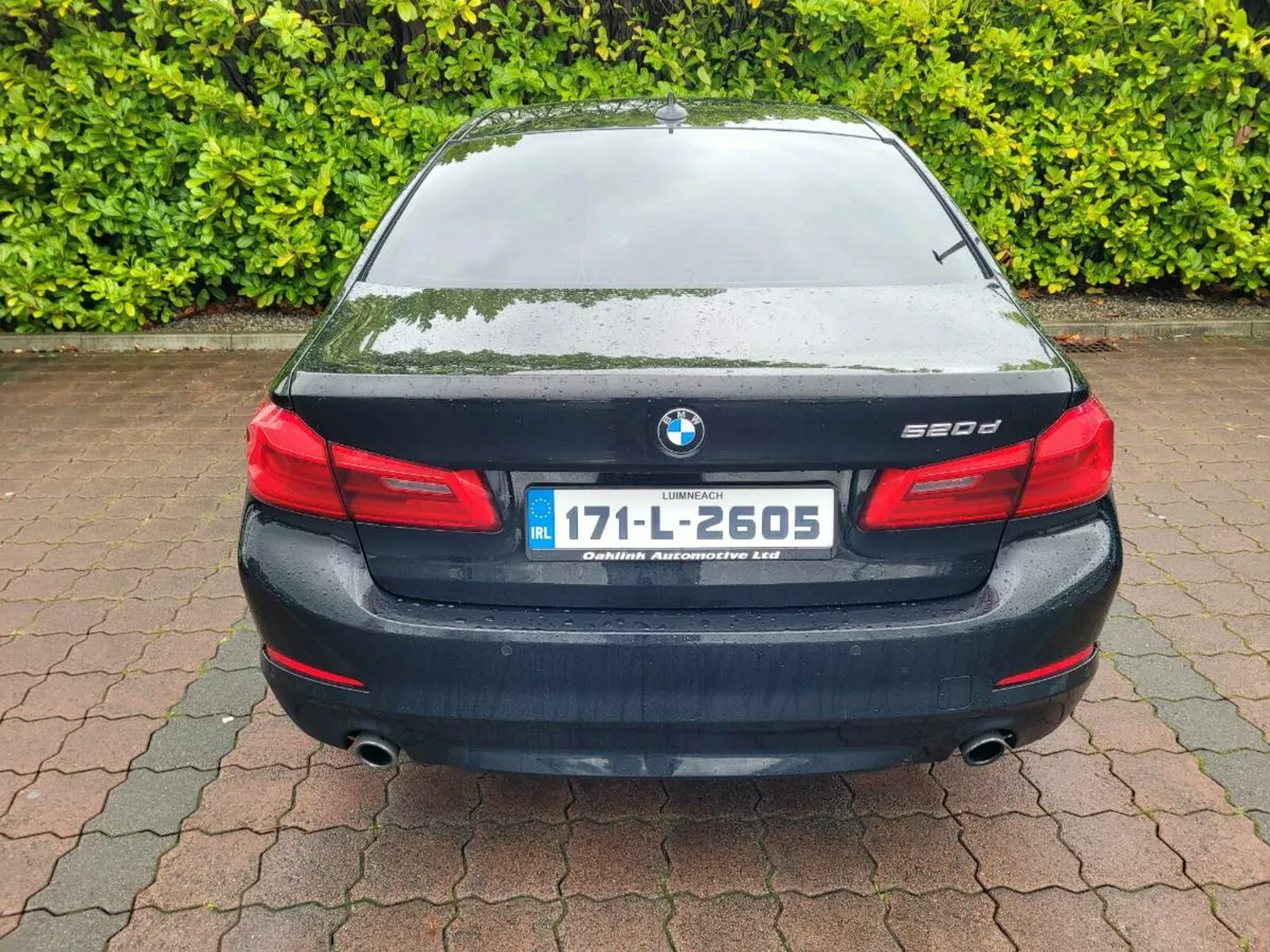 Bmw 520d se dynamic (jet black/ivory) combination - Image 3