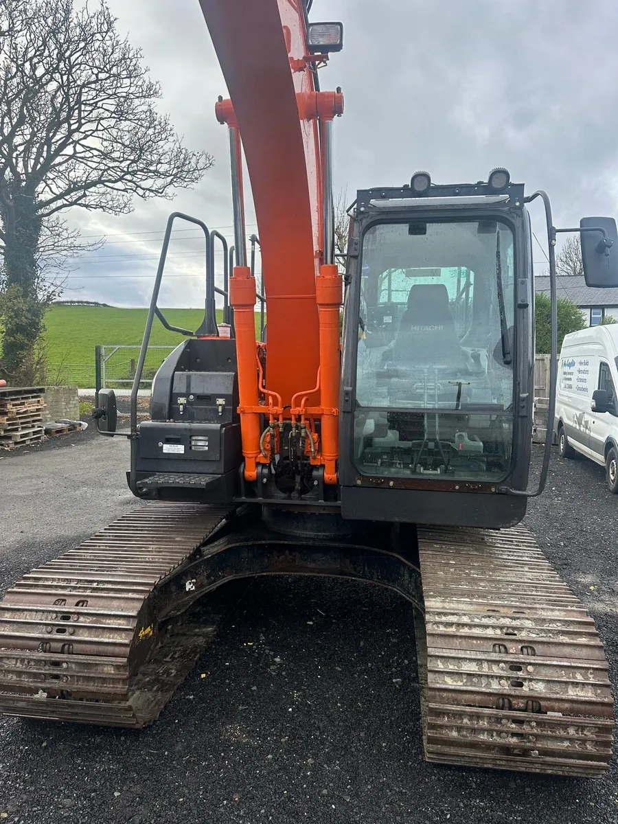 Hitachi 130-6 - Image 4