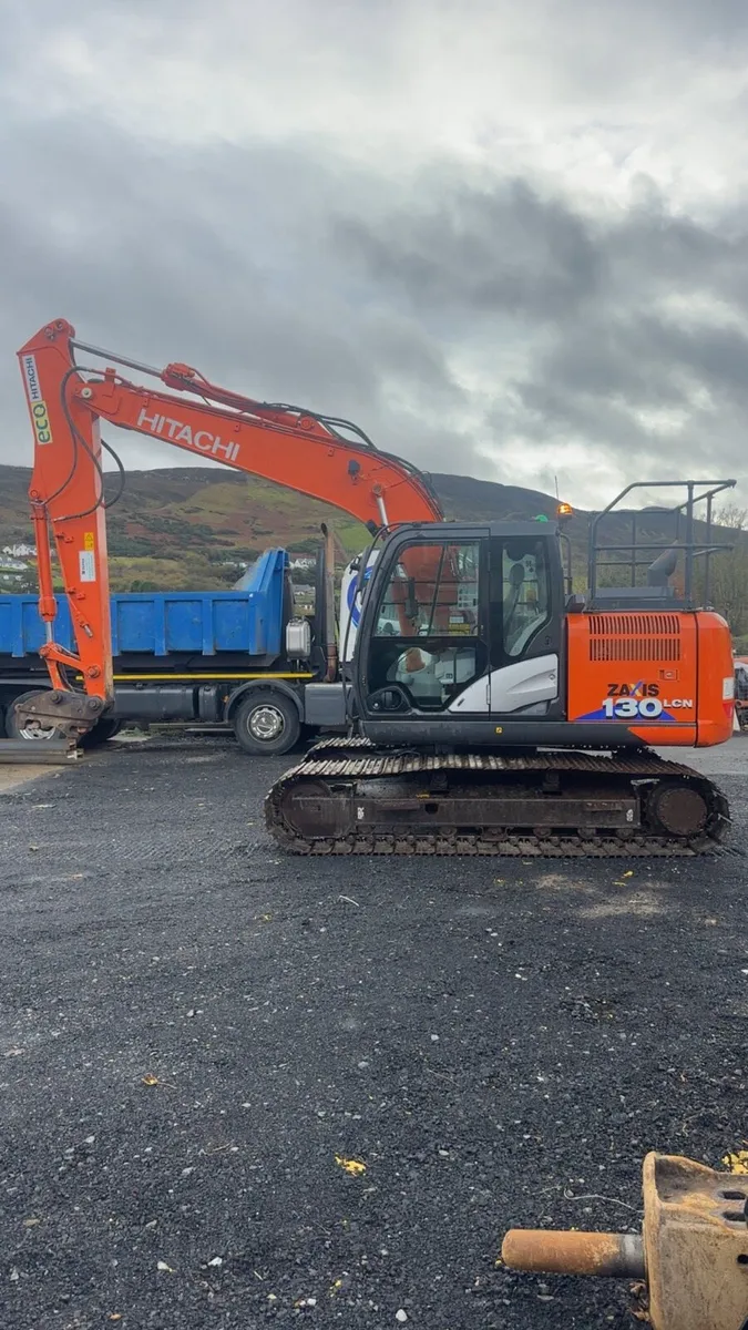 Hitachi 130-6 - Image 1