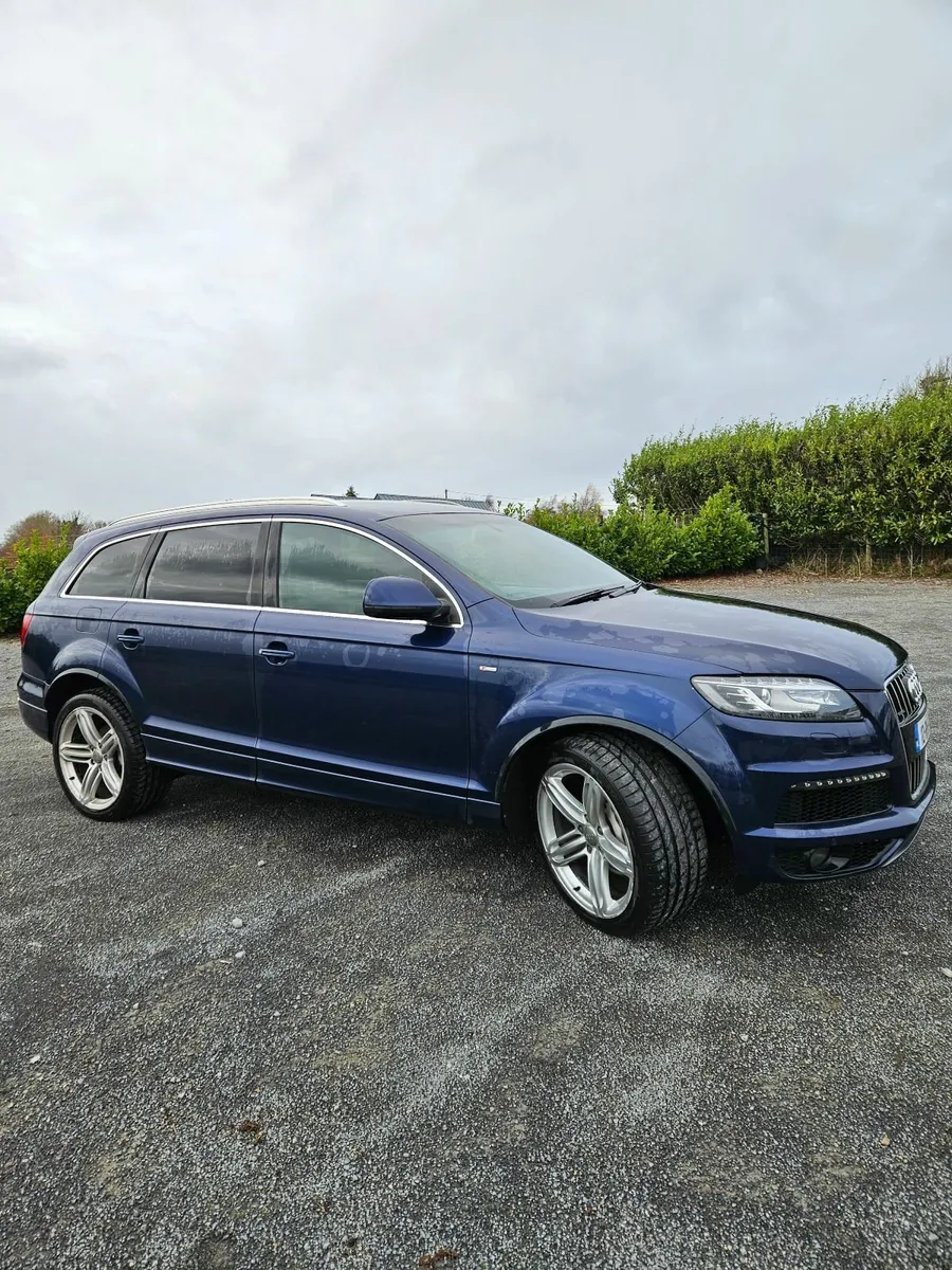 Audi Q7 2010 - Image 2