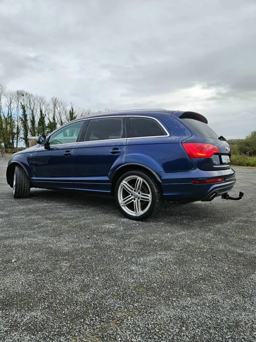 Audi Q7 2010 - Image 4