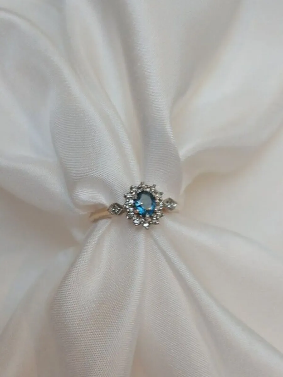 Diamond and Topaz Gold Ring - Image 1