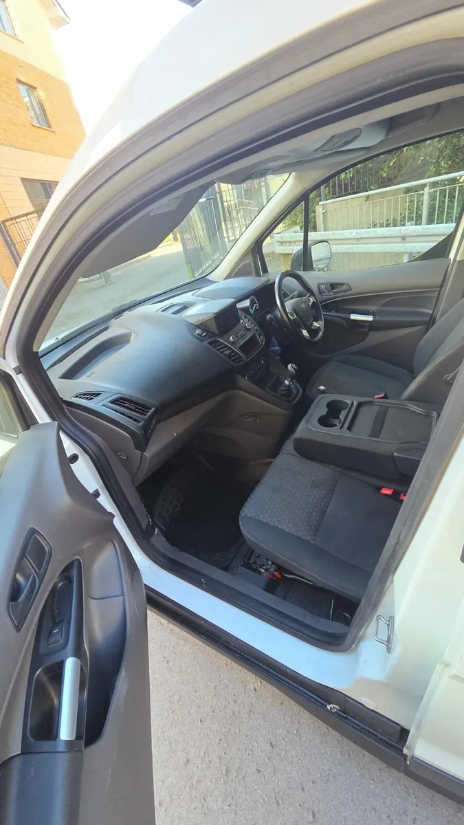 Ford Transit 2020 - Image 3