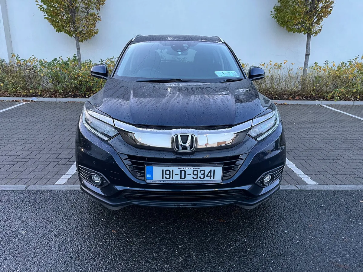 Honda HR-V 2019,HIGH SPEC,LOW MILEAGE,LIKE NEW - Image 3