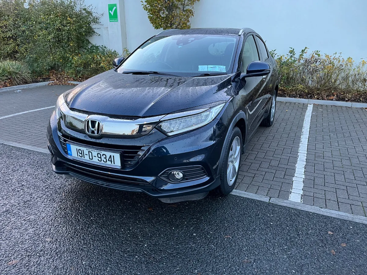Honda HR-V 2019,HIGH SPEC,LOW MILEAGE,LIKE NEW - Image 4