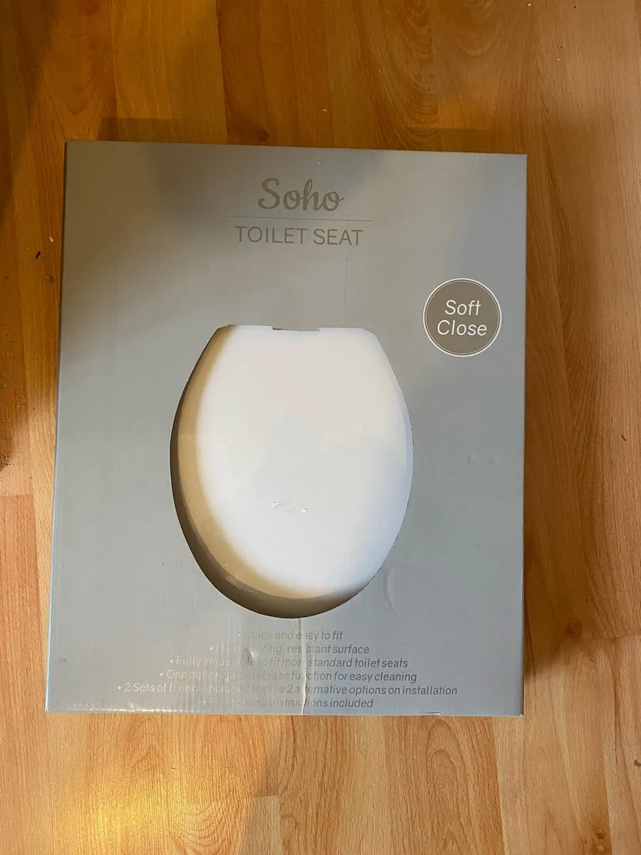 2 x Toilet Seats, Soft Close - Brand New. €15 Each - Image 1