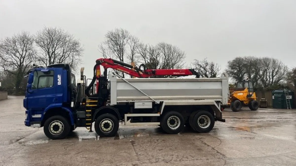 2015 DAF CF440 8 X 4 Grab Truck - Image 1