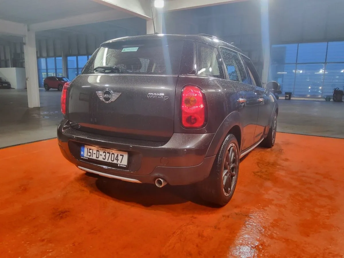 MINI Cooper Cooper Zm39 4DR - Image 3