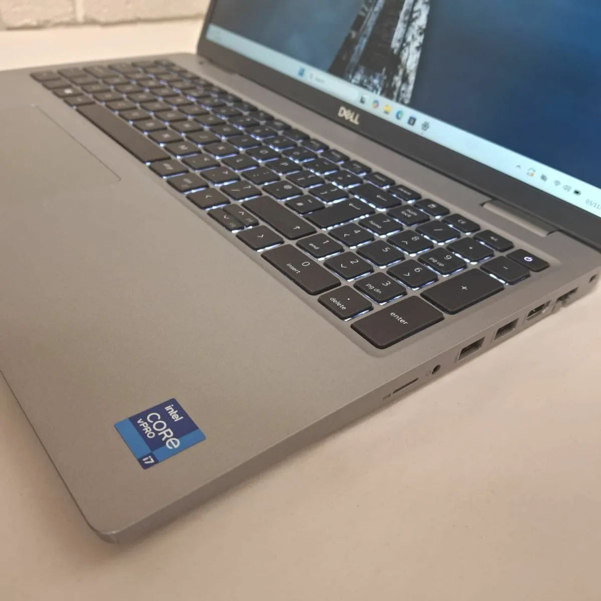 Dell Latitude 5520 i7 11th Gen | 16GB RAM | 256GB - Image 3