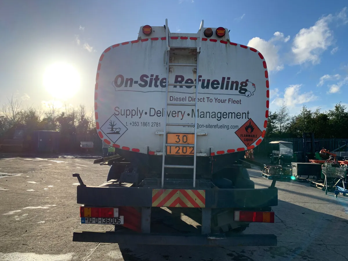 2010 DAF CF 75.310 FUEL TANKER FOR AUCTION - NAAS - Image 4