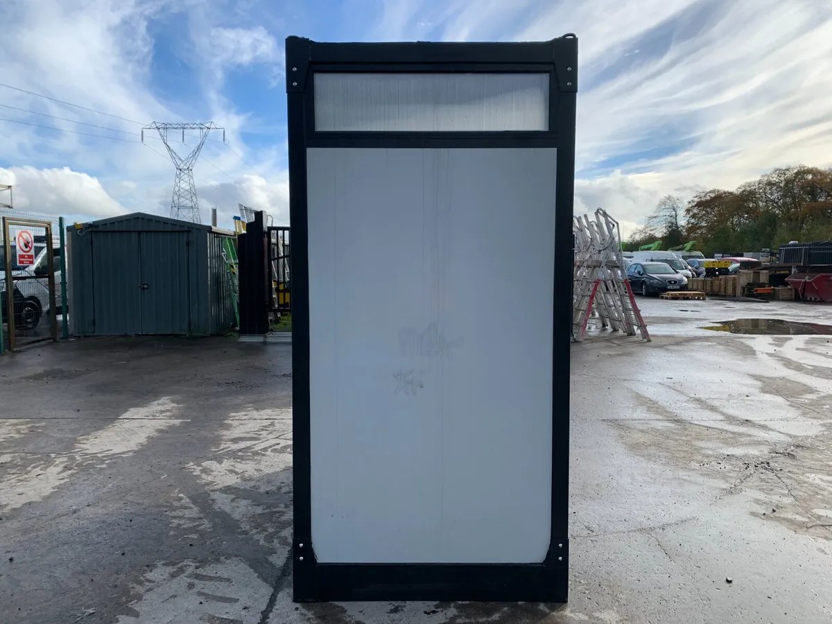 NEW/UNUSED TOILET & SHOWER BLOCKS FOR AUCTION - Image 4