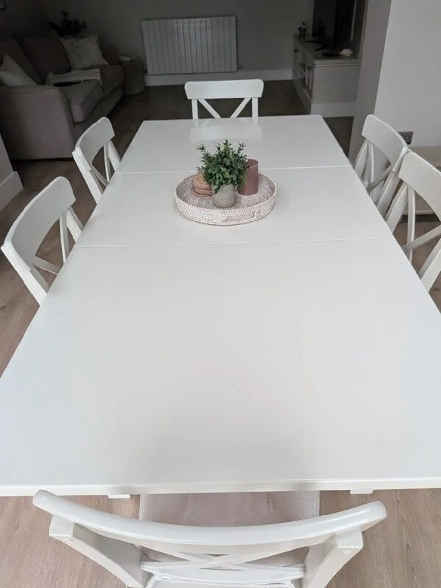 Dining table and chairs - Image 2