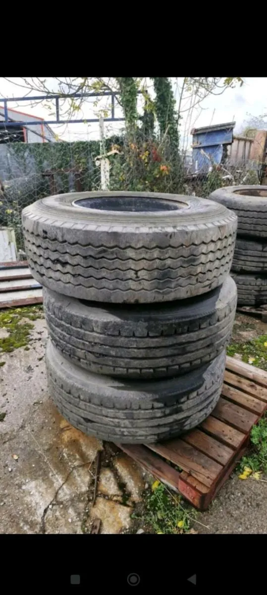 Tractor trailer tyres - Image 1
