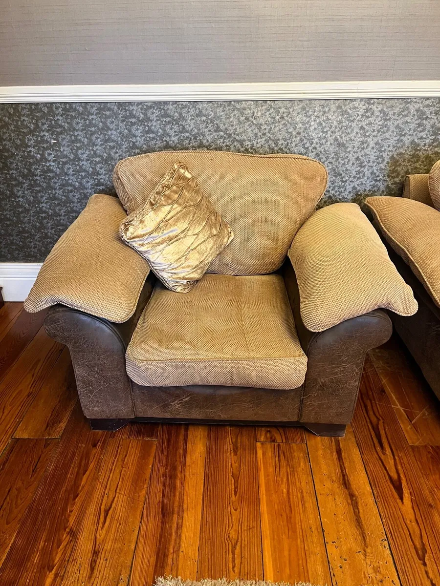 Suite of Furniture - Image 3