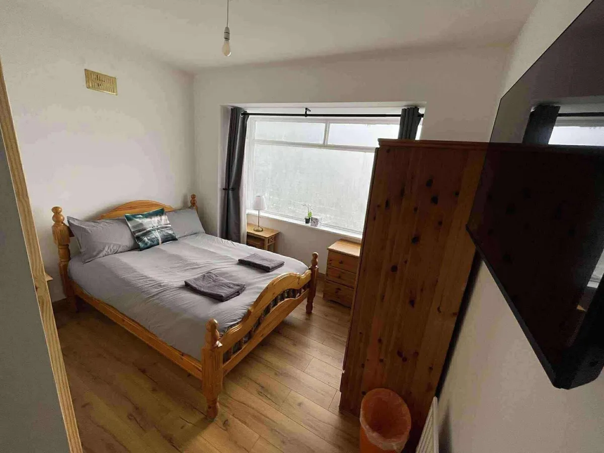 Room or house to rent short Or long term - Image 1