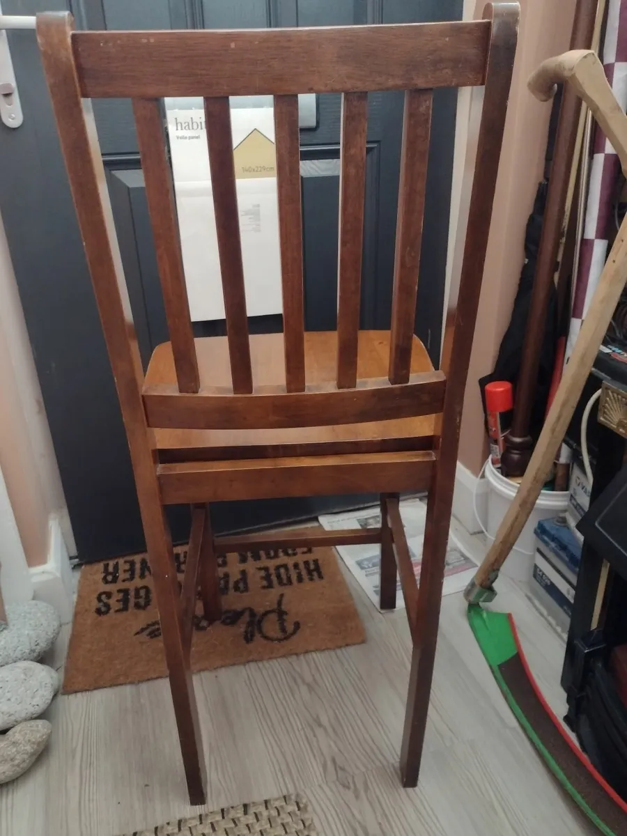 Beautiful Oak bar stool - Image 4