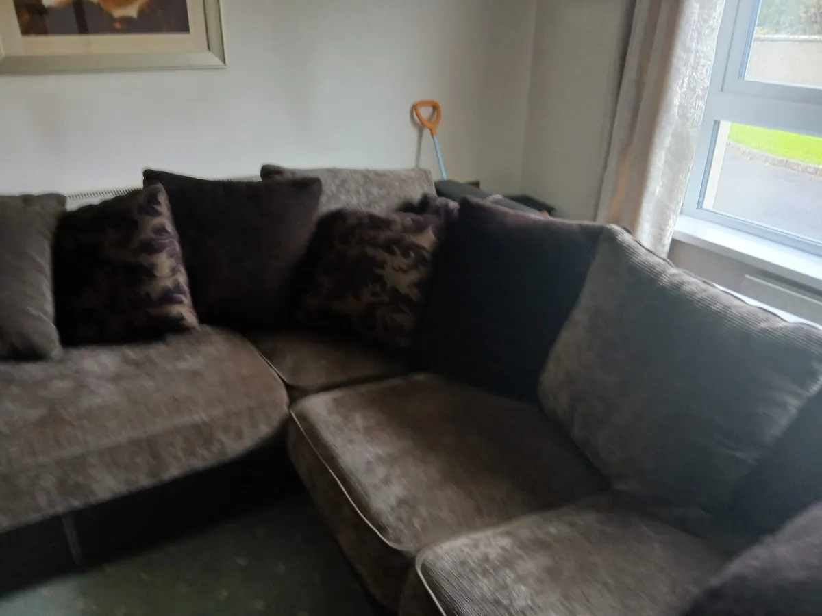 L shaped corner sofa and armchair - Image 3