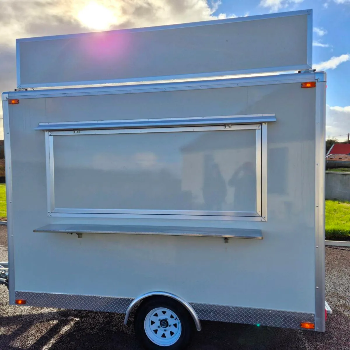 New catering trailer - Image 2