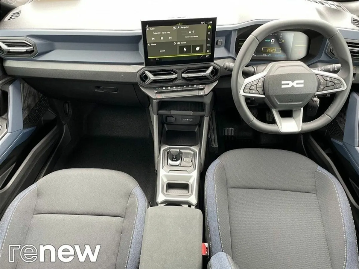 Dacia Duster EXPRESSION 1.6 FULL HYBRID 145 BHP AU - Image 2