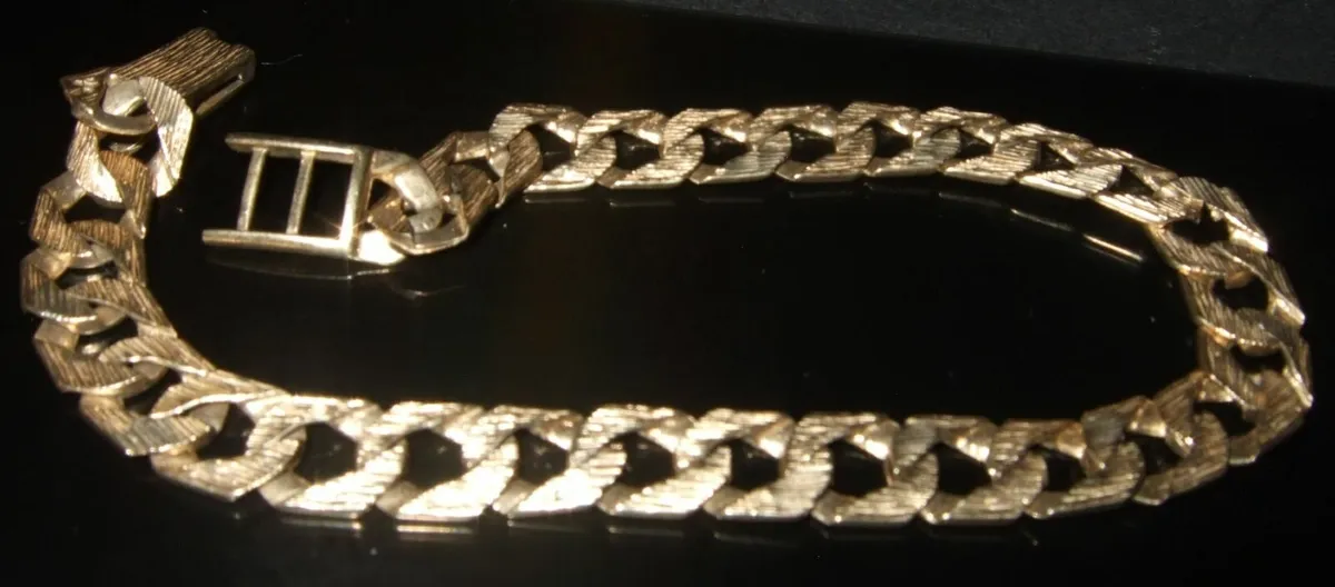 Gentlemans Vintage Hallmarked 9ct Gold Bracelet - Image 2
