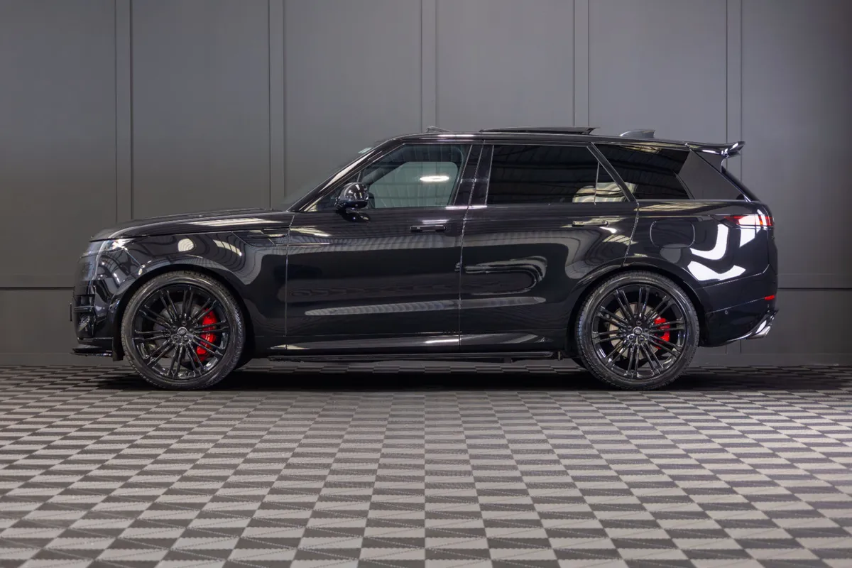 2023 Range Rover Sport P510e First Edition - Image 3