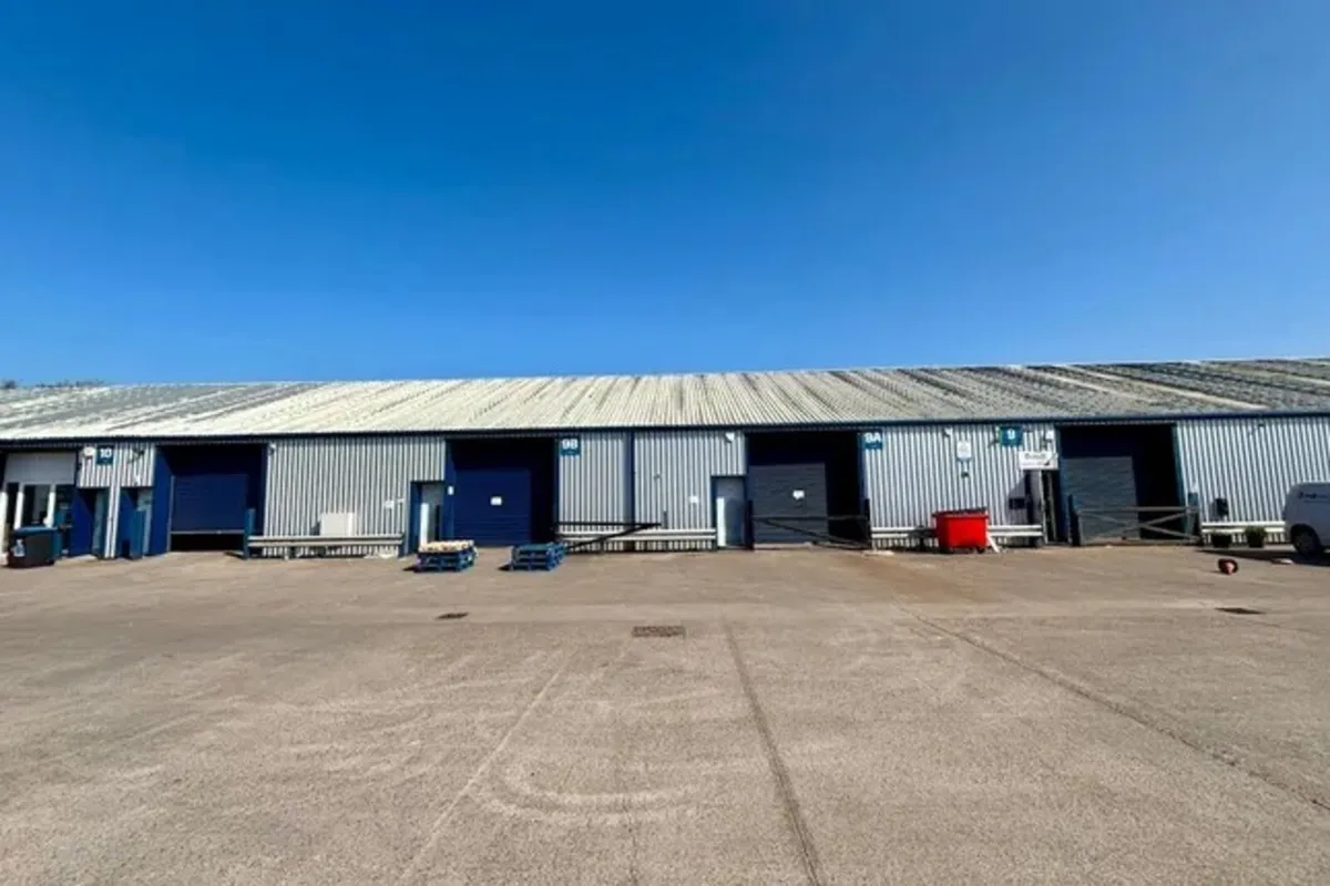 Commercial units for rent. - Image 1