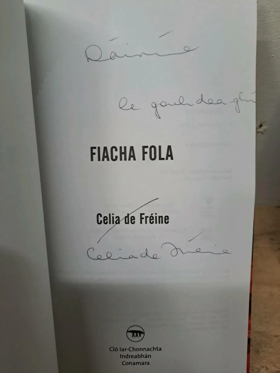 Irish poetry book 1st edition and signed - Image 4
