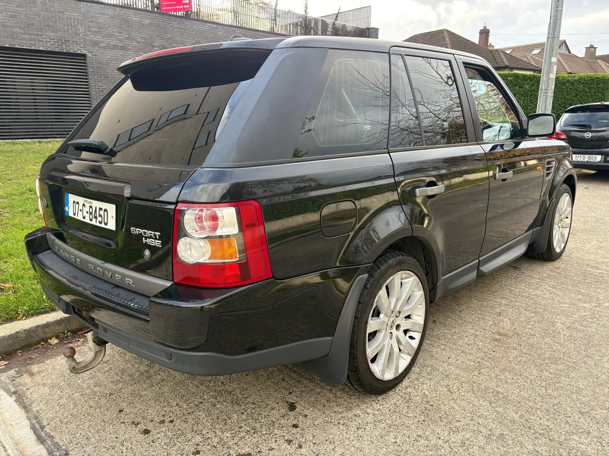 Range Rover sport 2.7 TDV6 5 Seat Crew Cab Tested - Image 4