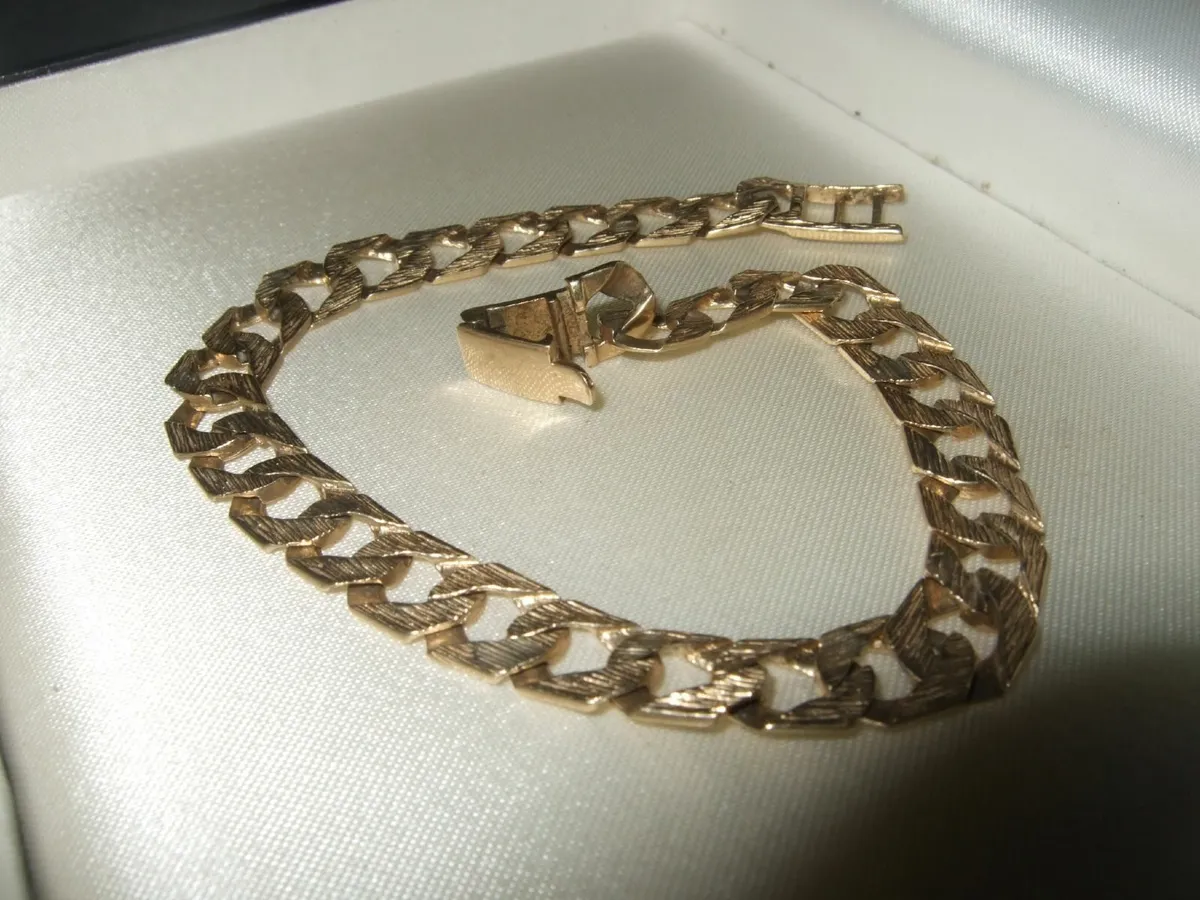 Gentlemans Vintage Hallmarked 9ct Gold Bracelet - Image 1