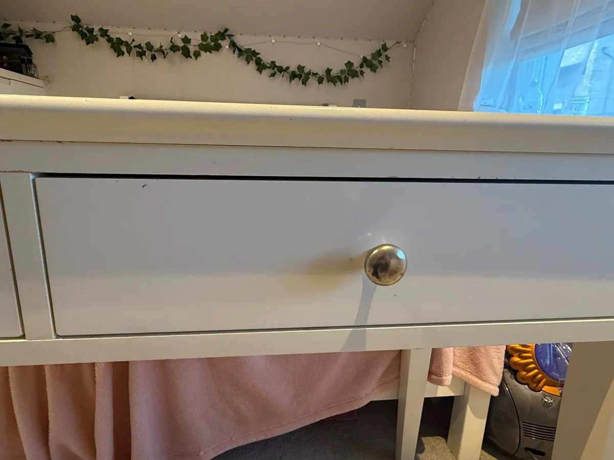 Dressing Table - free to take away - Image 4