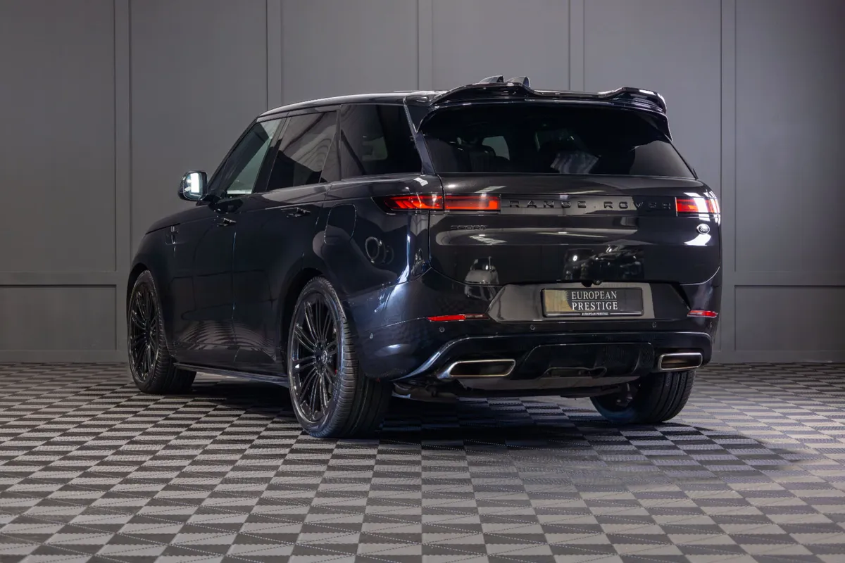 2023 Range Rover Sport P510e First Edition - Image 4