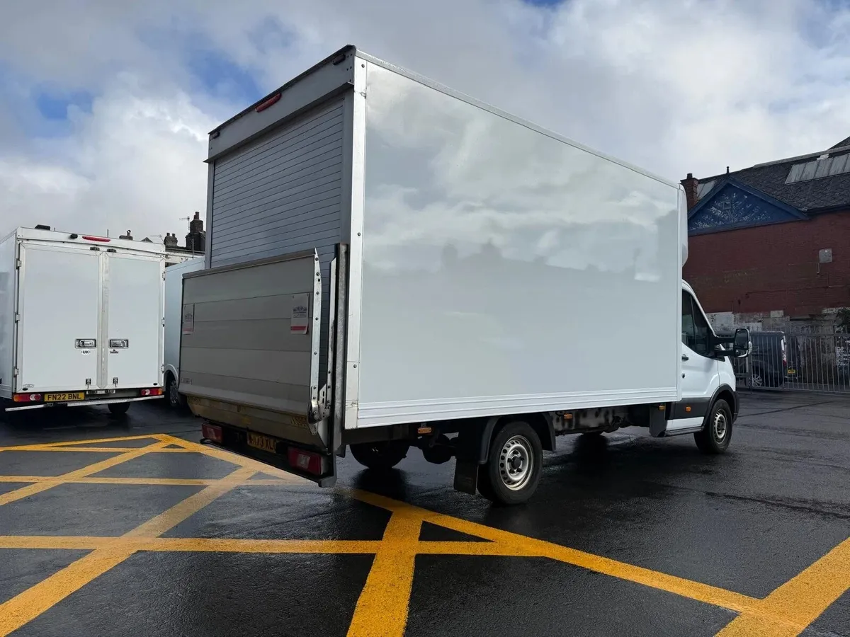 2024/73 FORD TRANSIT 2.0 350 ECOBLUE TAIL LIFT - Image 4