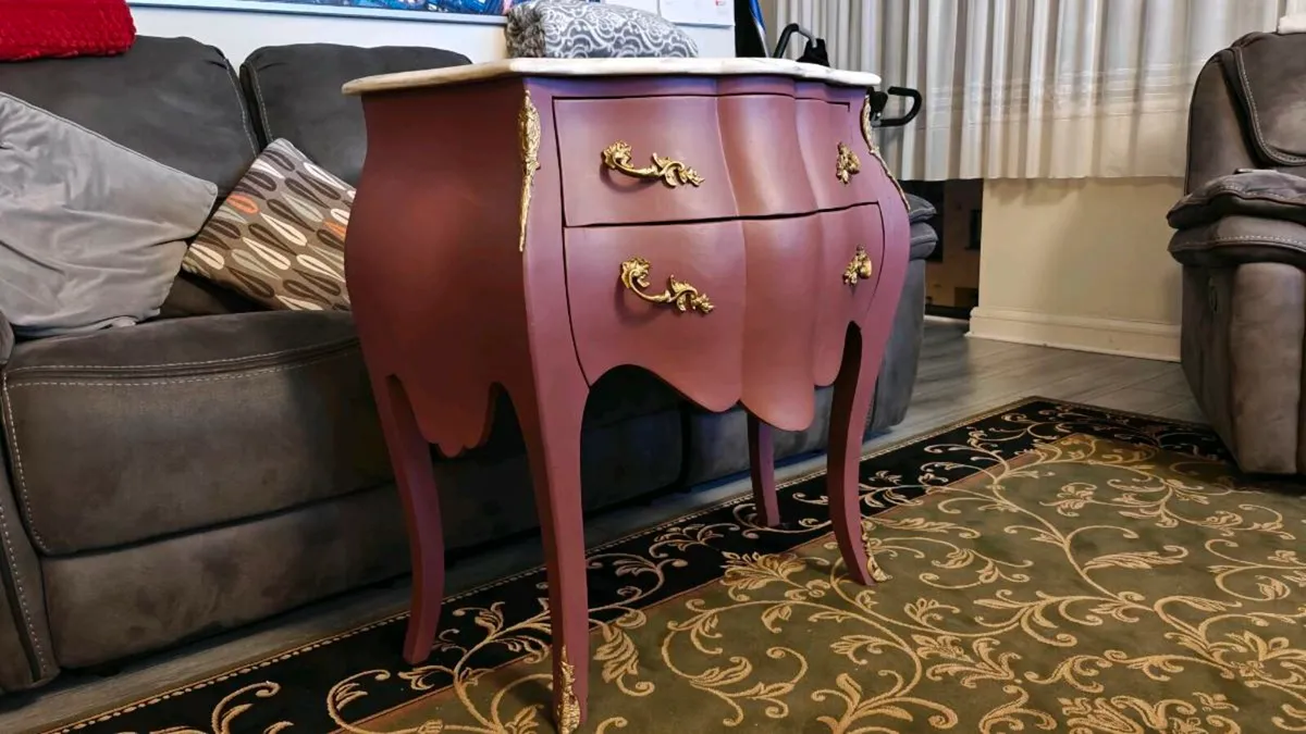 Chest of drawers - Image 1