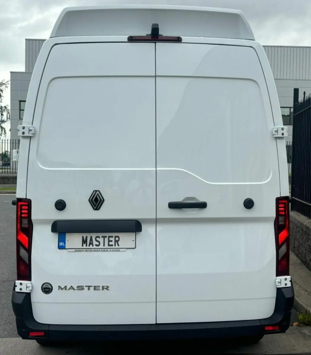 Renault Master L3H3 High Roof Master Start 130hp - Image 4
