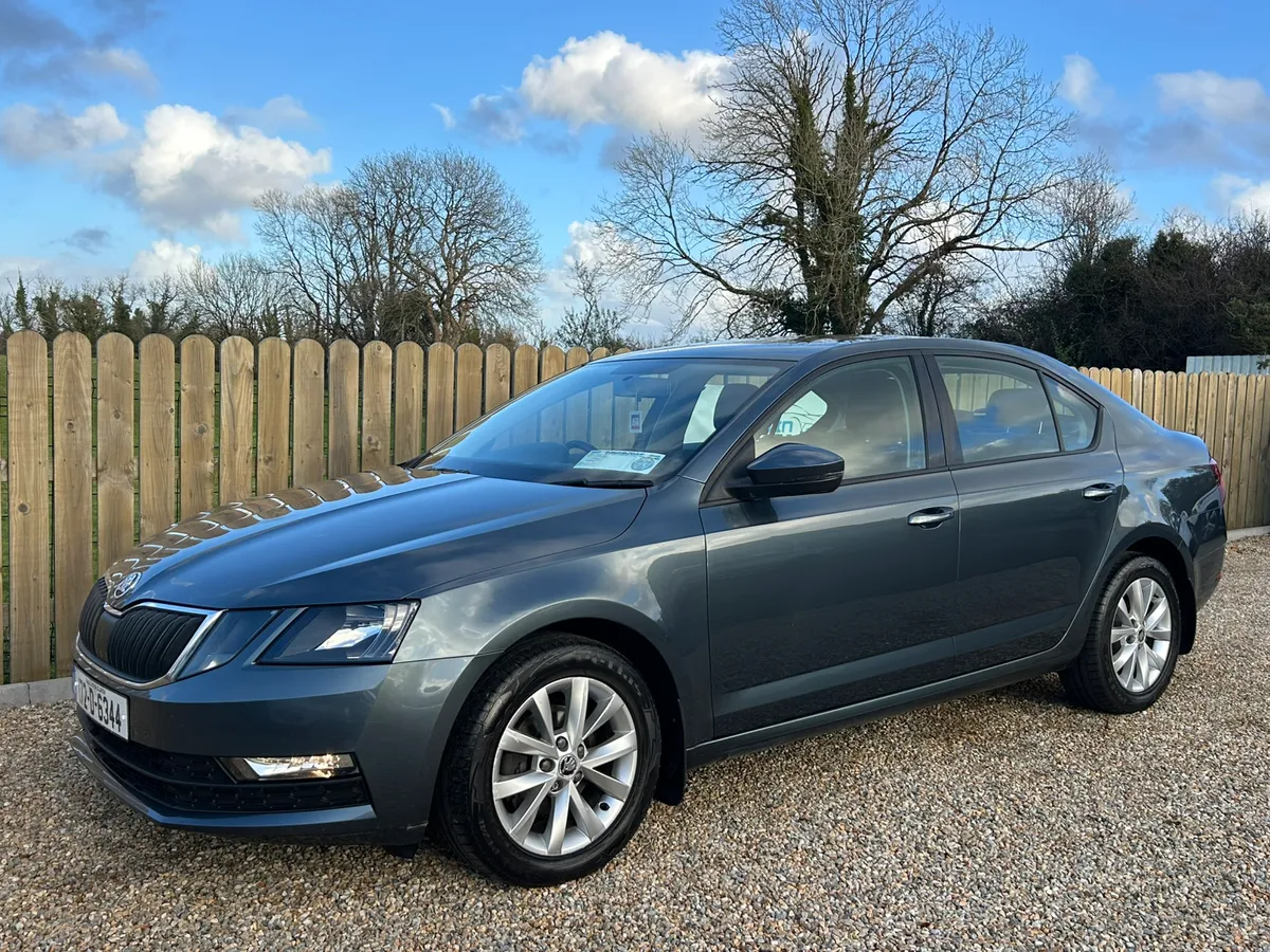 2017 Skoda Octavia Ambition Automatic - Image 3