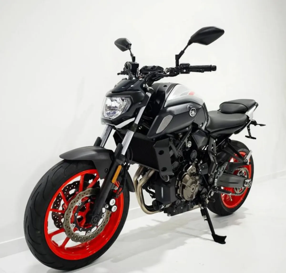 Yamaha MT07 - Image 3