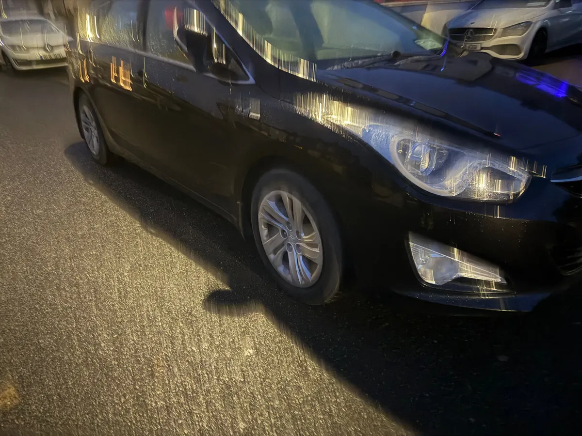 2012 Hyundai i40 estate - Image 3