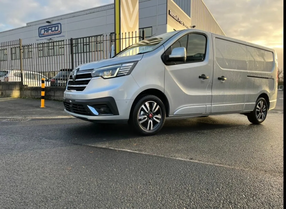 Renault Trafic AUTO EXTRA SPORT AVAIABLE FOR JULY - Image 1