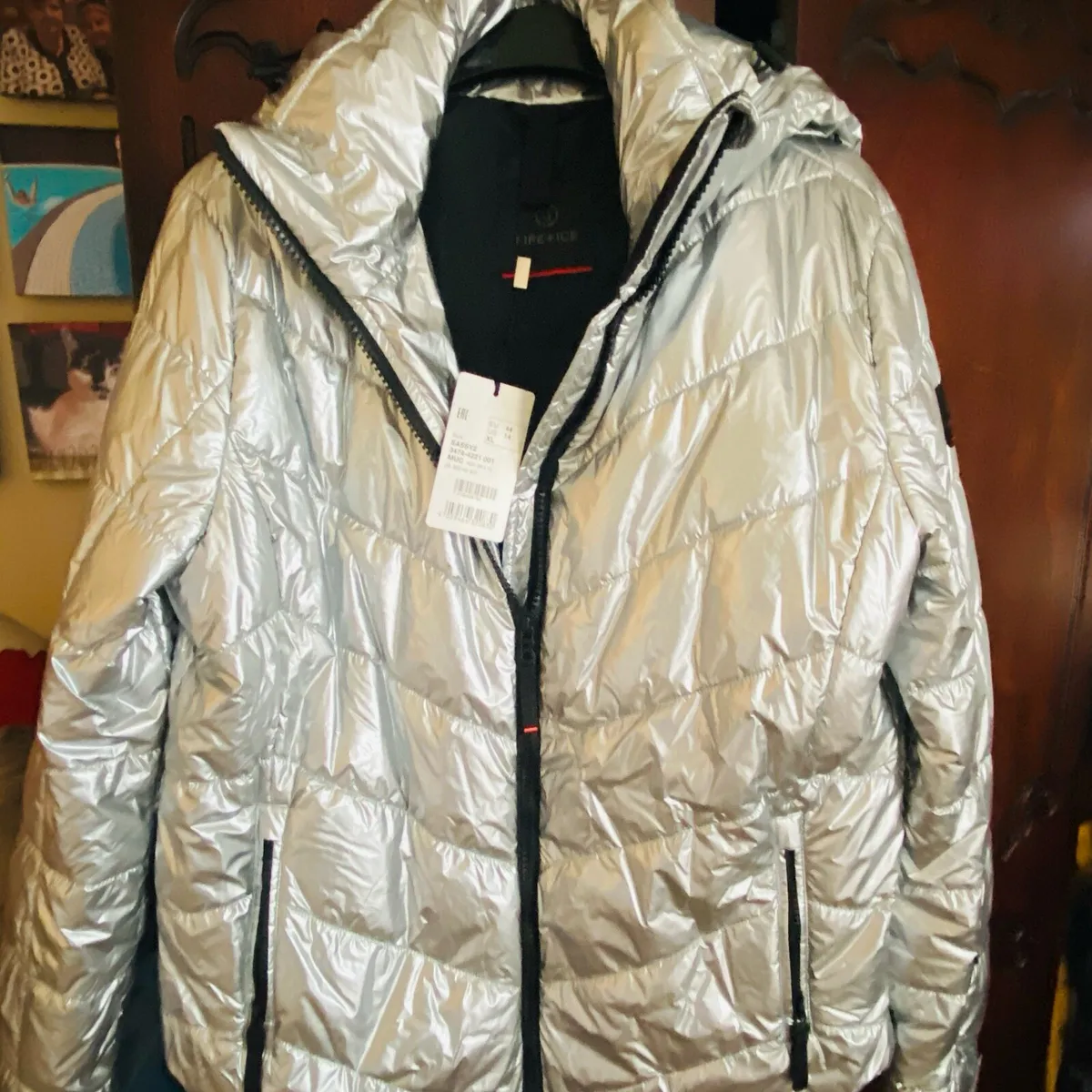 Women puffy fire and ice winter jacket new - Image 4