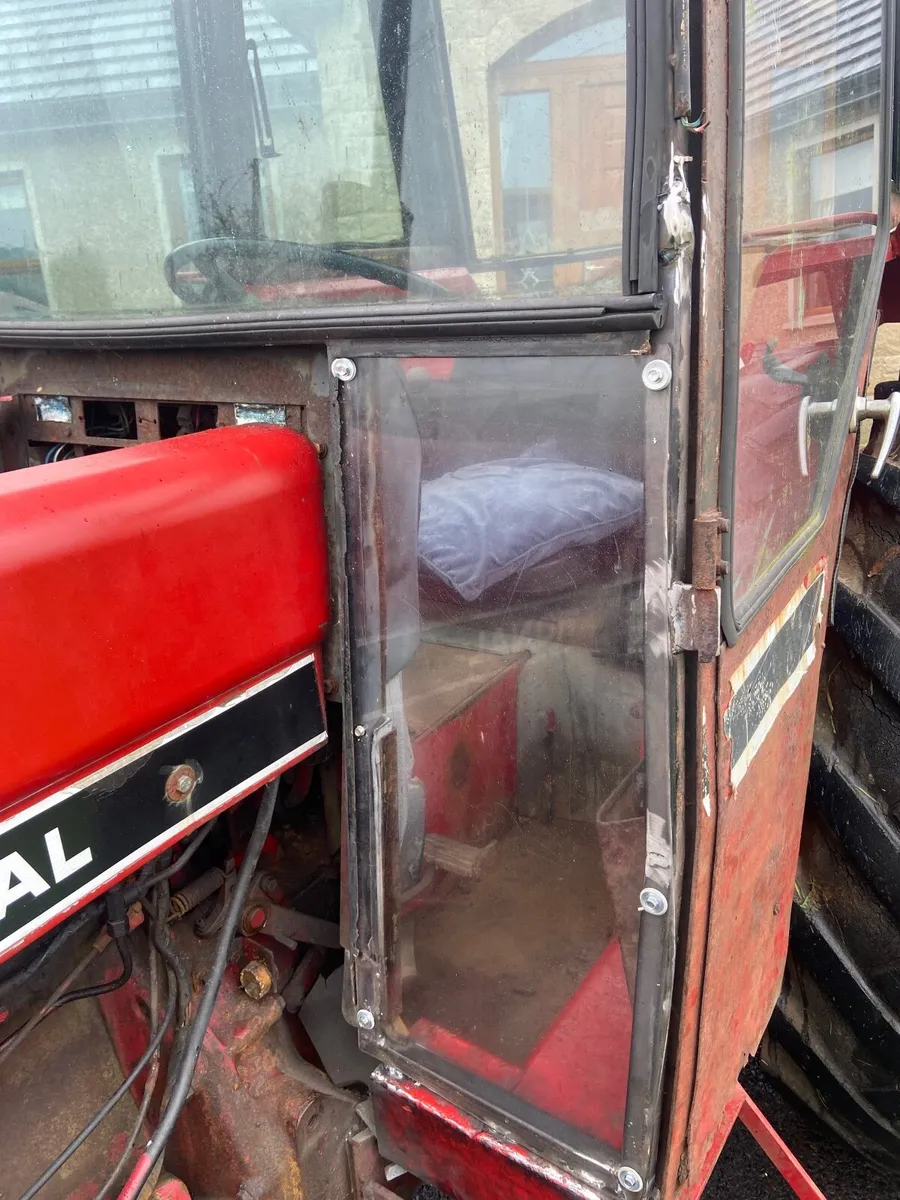 international 784 - Image 2